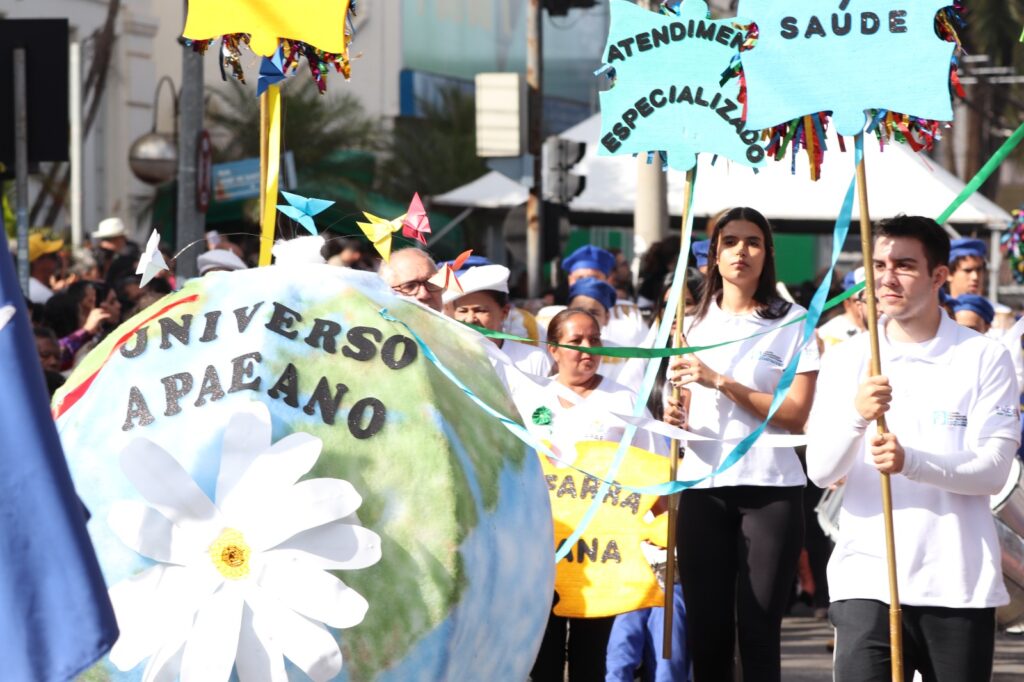 UNIVERSO APAE - DESFILE